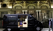 Thu&ecirc; xe limousine dcar H&agrave; Nội đi Ch&ugrave;a Hương